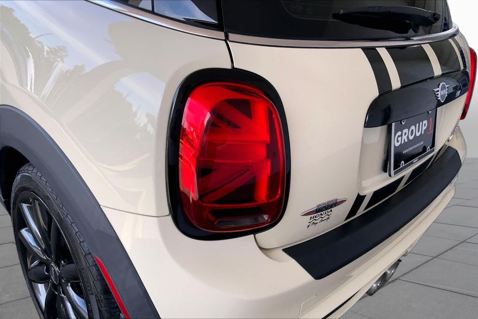 Used 2019 Pepper White MINI Cooper S image 28