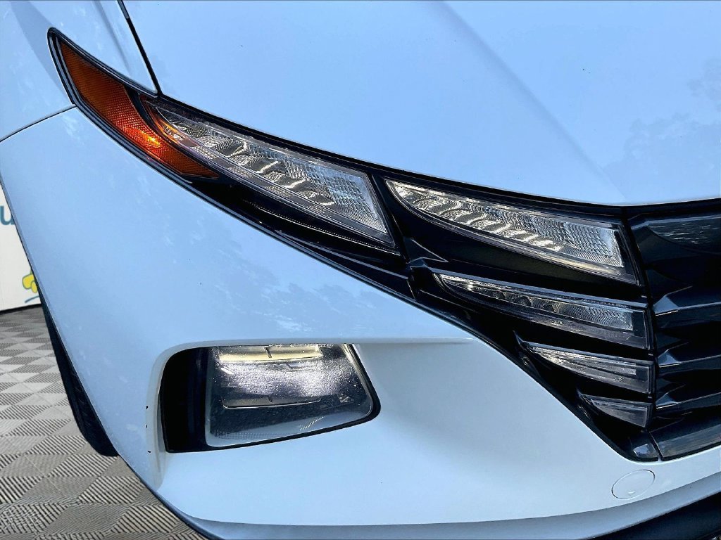Used 2023 White Hyundai SEL image 31