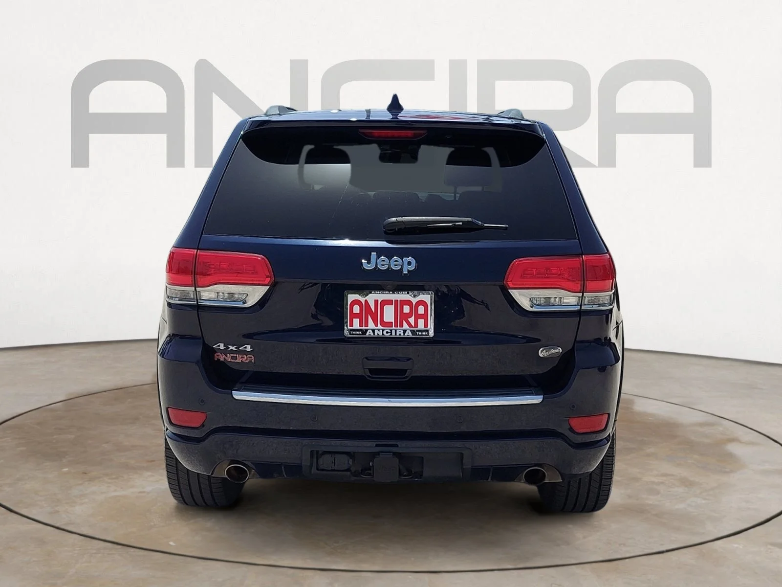 Used 2015 True Blue Pearlcoat Jeep Overland image 9