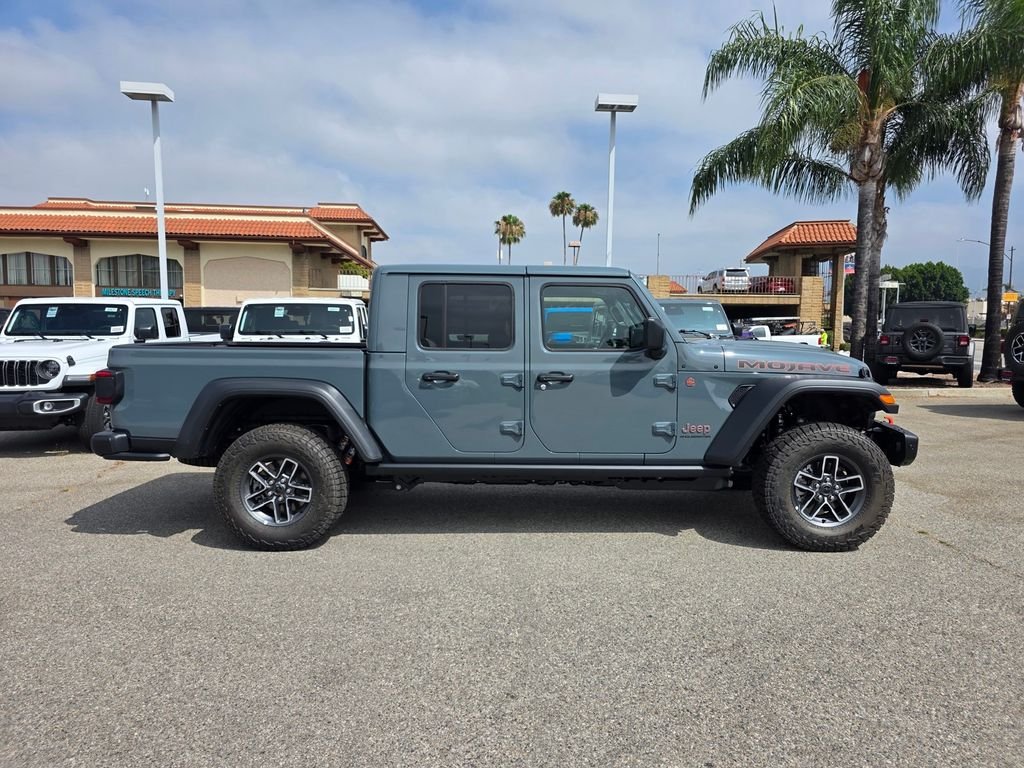 New 2026 Anvil Clear-Coat Exterior Paint Jeep Mojave image 3