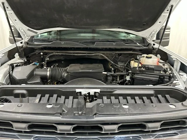 Used 2023 White Chevrolet LT image 26