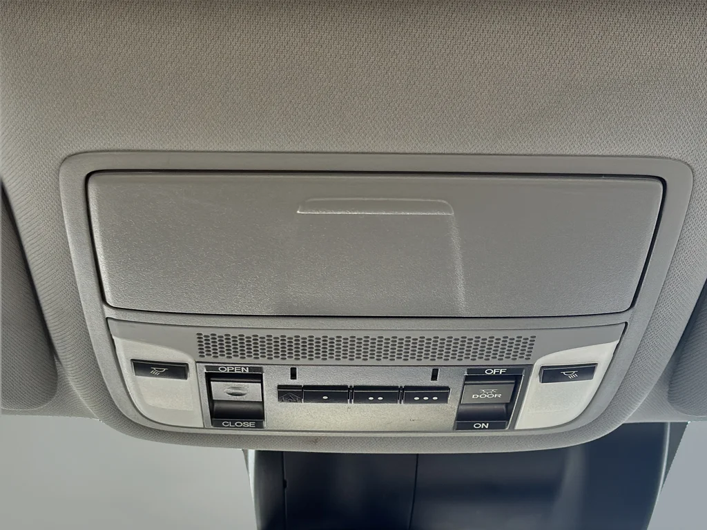 Used 2020 Silver Acura 3.5L image 40