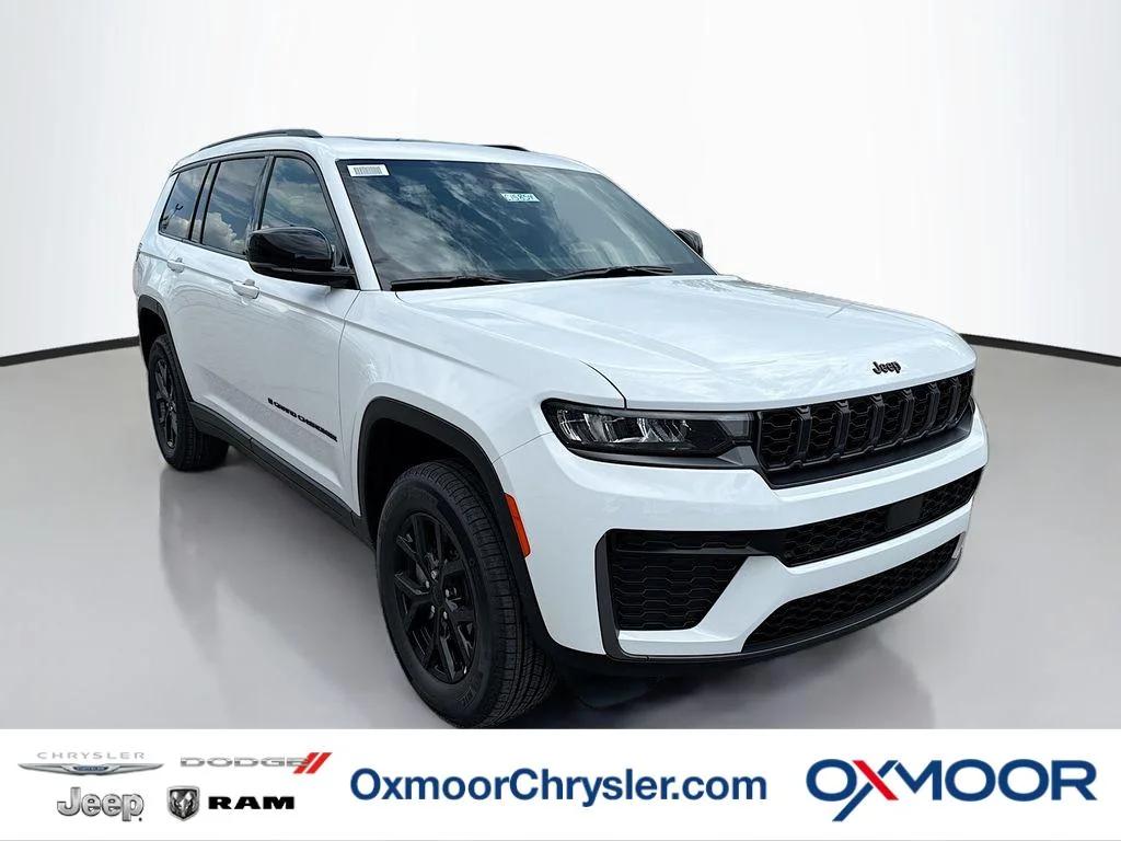 New 2026 Bright White Clearcoat Jeep Laredo Altitude image 1