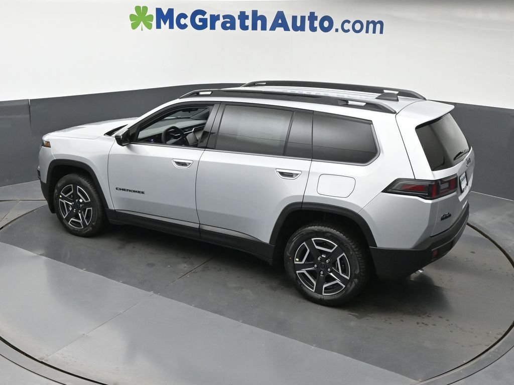 New 2026 Silver Zynith Clearcoat Jeep Laredo image 19