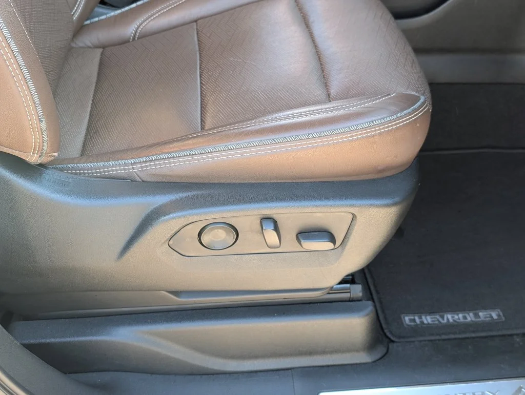 Used 2021 Beige Chevrolet High Country image 44