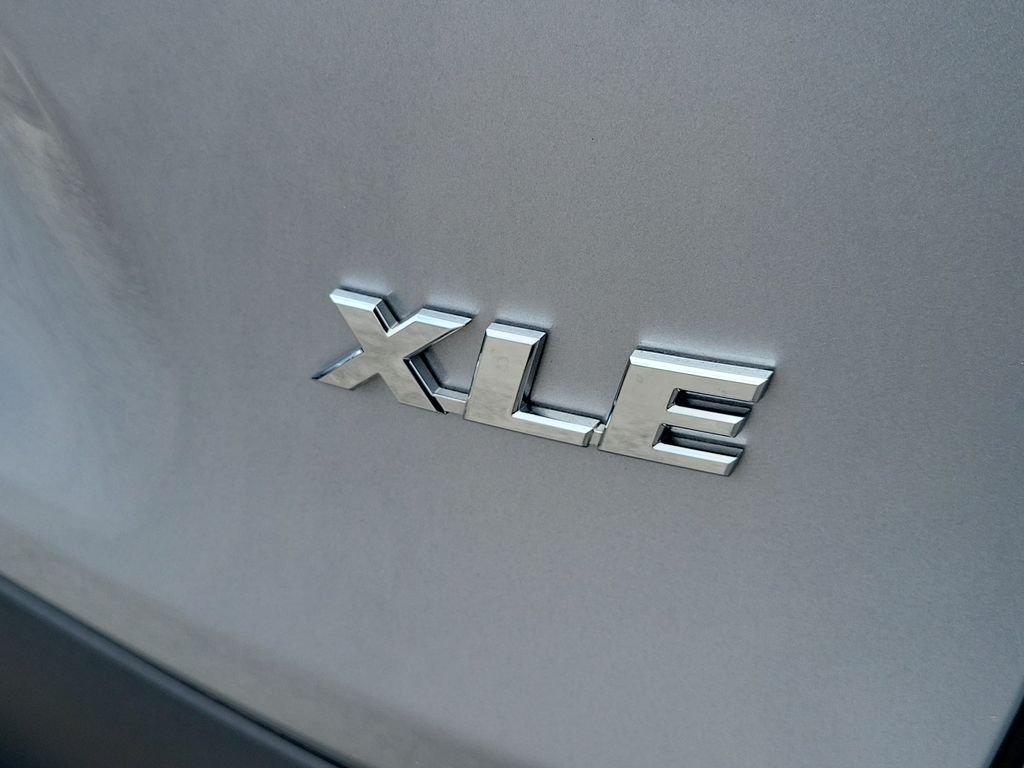 Used 2025 Silver Toyota XLE image 6