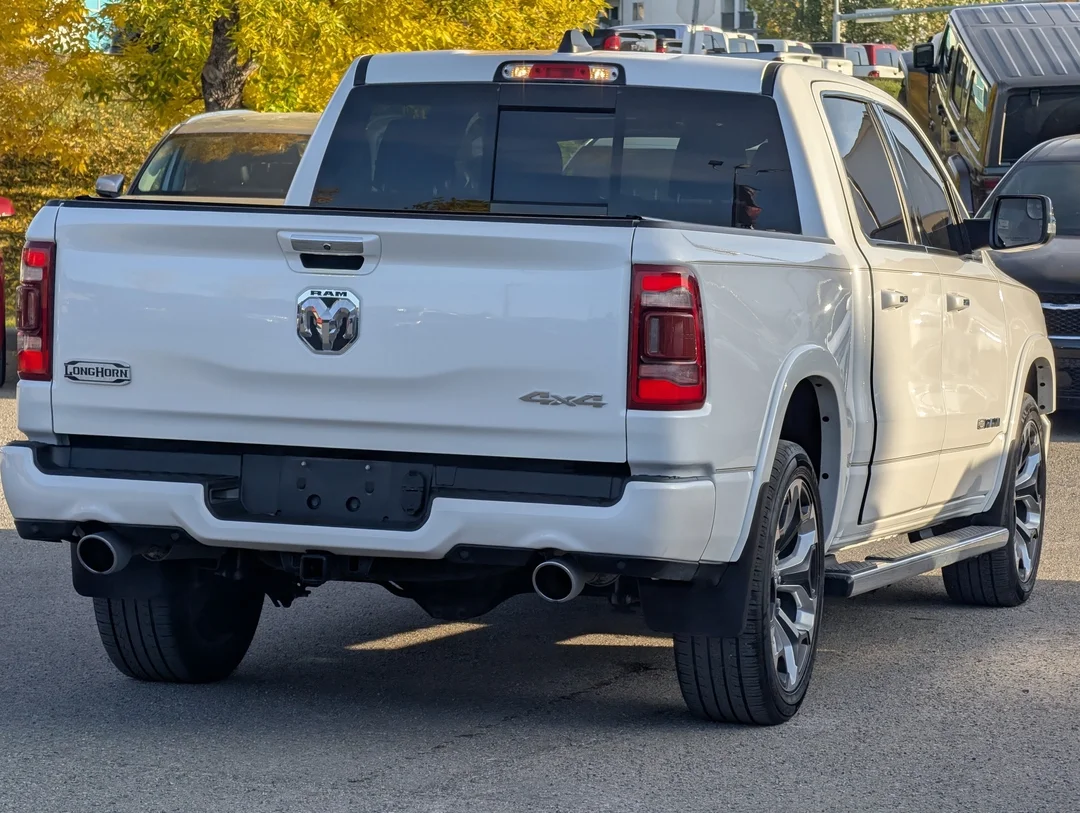 Used 2022 White RAM Limited Longhorn - - 4x4 - 5.7L HEMI V8 eTorque - Premium Leather - Backup Camera & More! - image 8