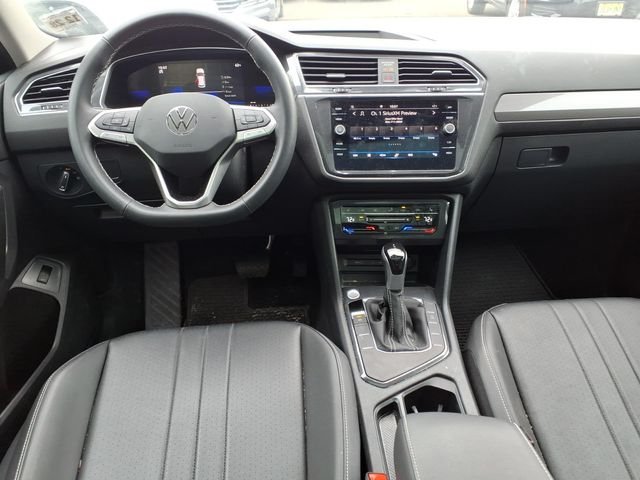 Used 2024 Gray Volkswagen 2.0T SE image 12