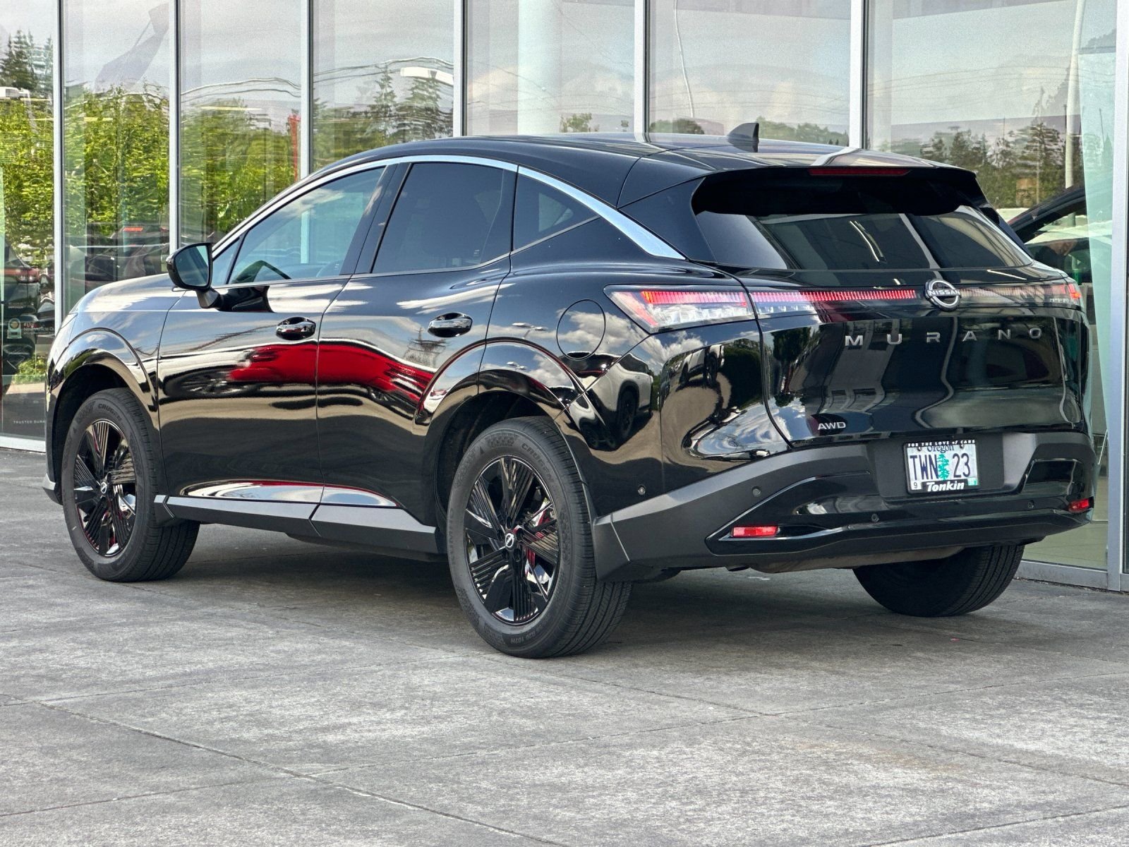 Used 2025 Super Black Nissan SV image 5