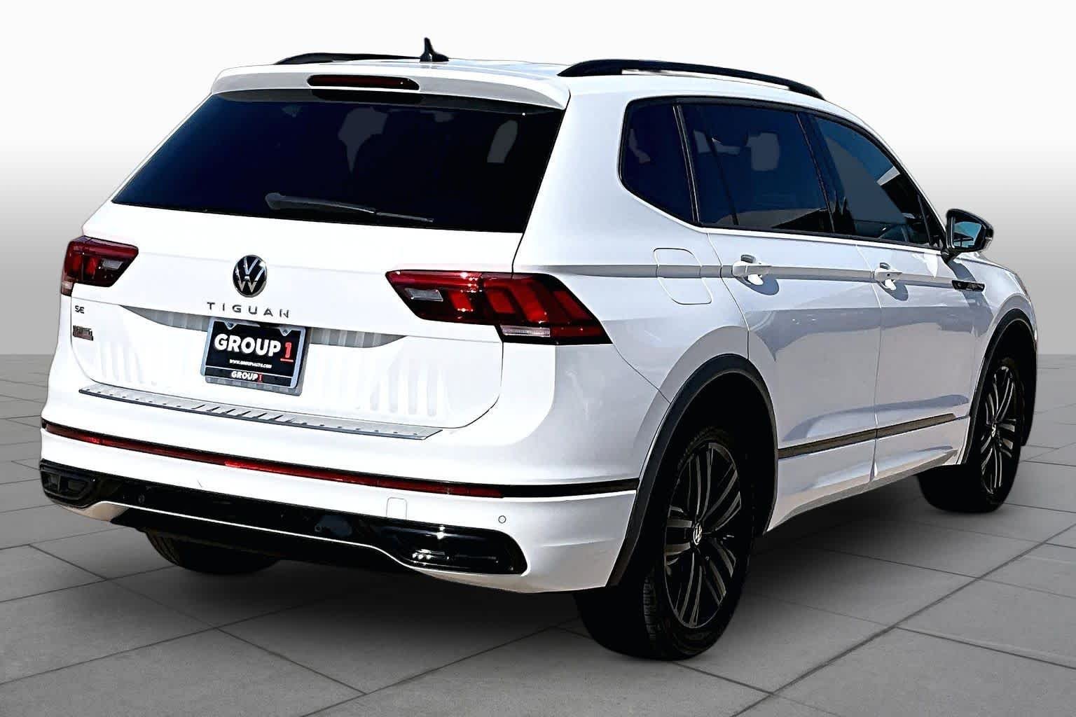 Used 2022 Pure White Volkswagen SE R-Line Black image 12