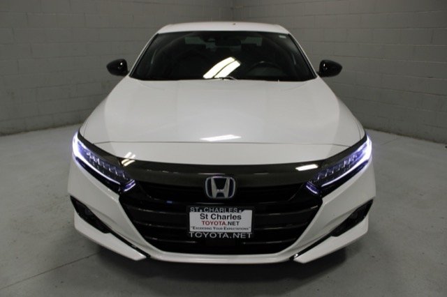 Used 2022 White Honda Sport image 2