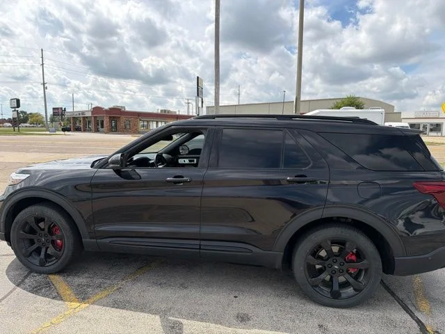Used 2020 Black Metallic Ford ST image 8