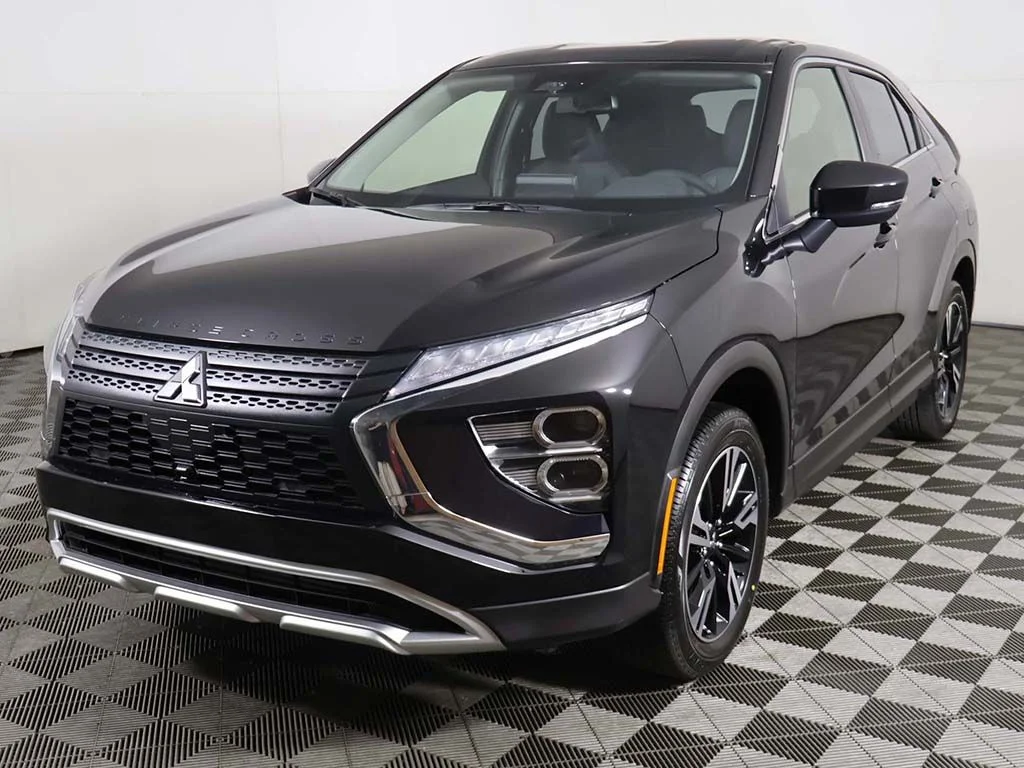 New 2026 Black Mitsubishi SE image 8