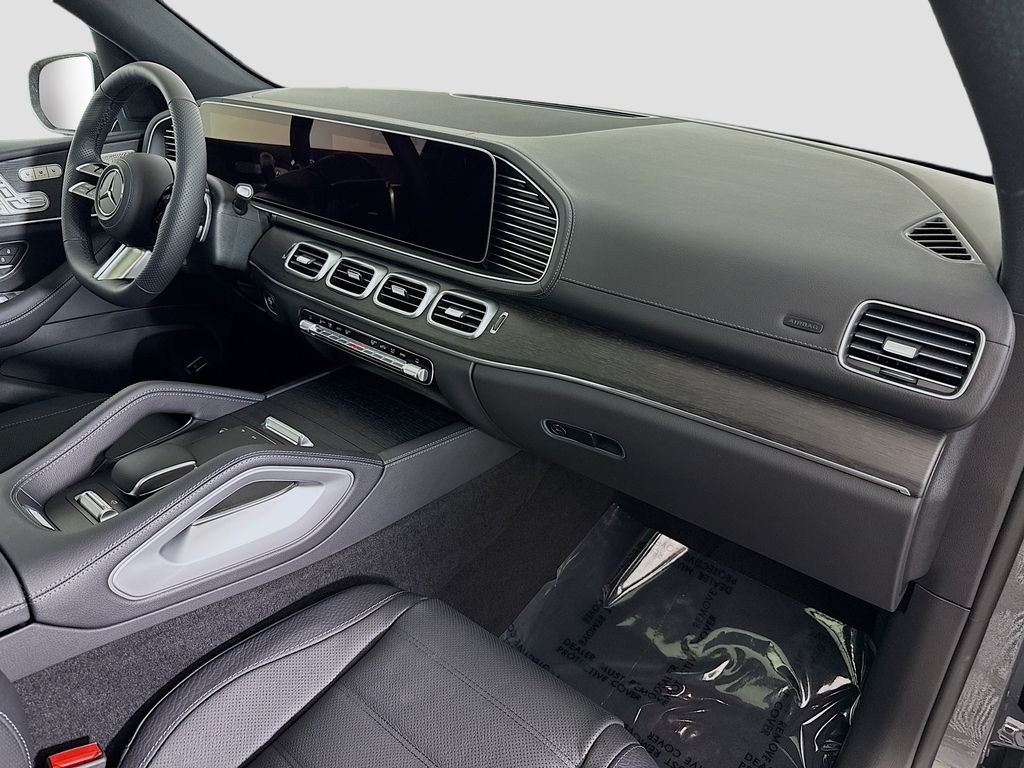 New 2026 MANUFAKTUR Silicon Grey Mercedes-Benz GLS 450 image 32