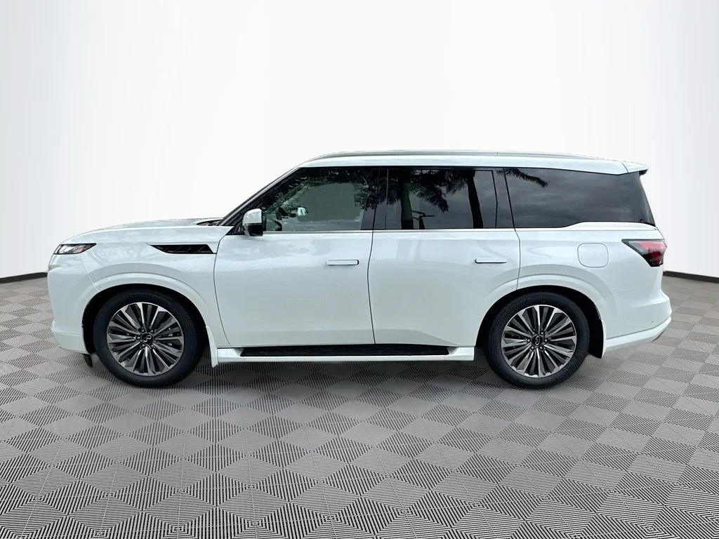 New 2026 RADIANT WHITE INFINITI Luxe 4WD image 8