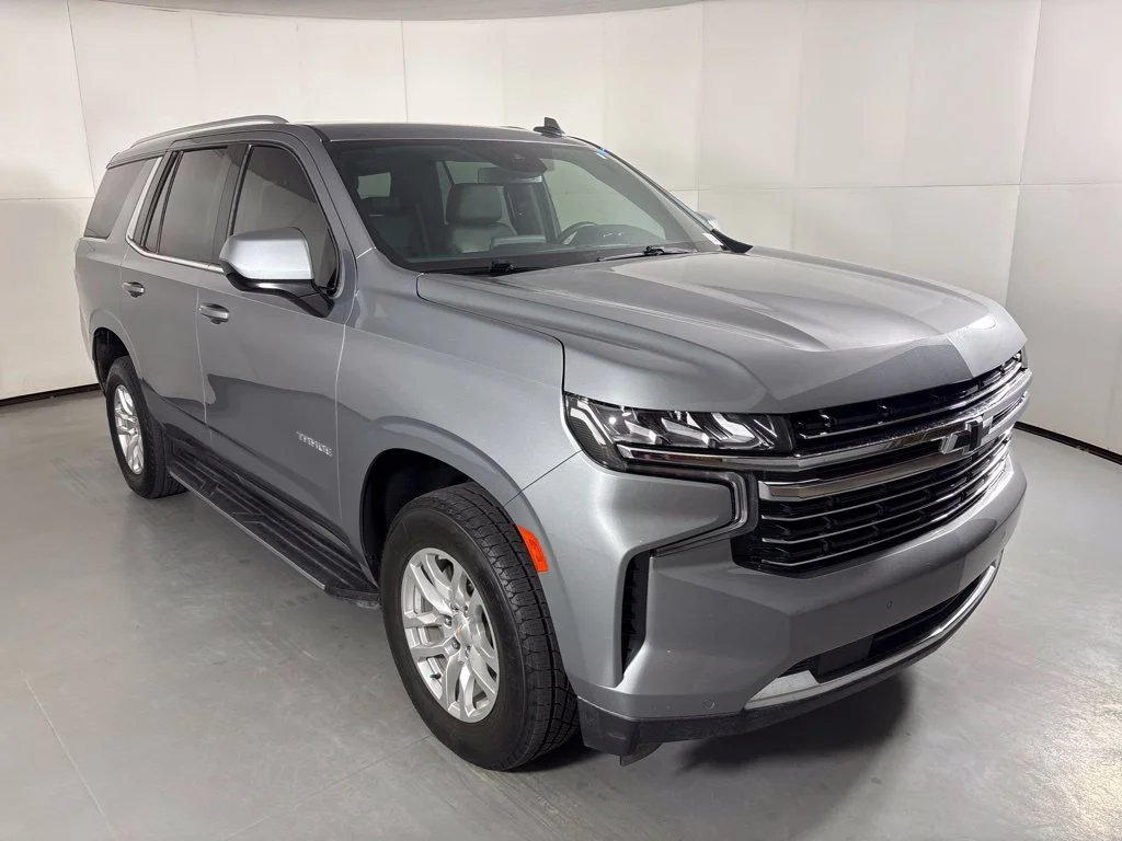 Used 2023 STERLING GRAY METALLIC Chevrolet LT image 2