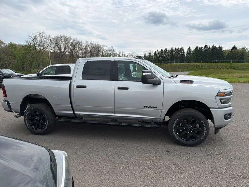 New 2026 Silver-Zynith Exterior Paint RAM Big Horn image 2