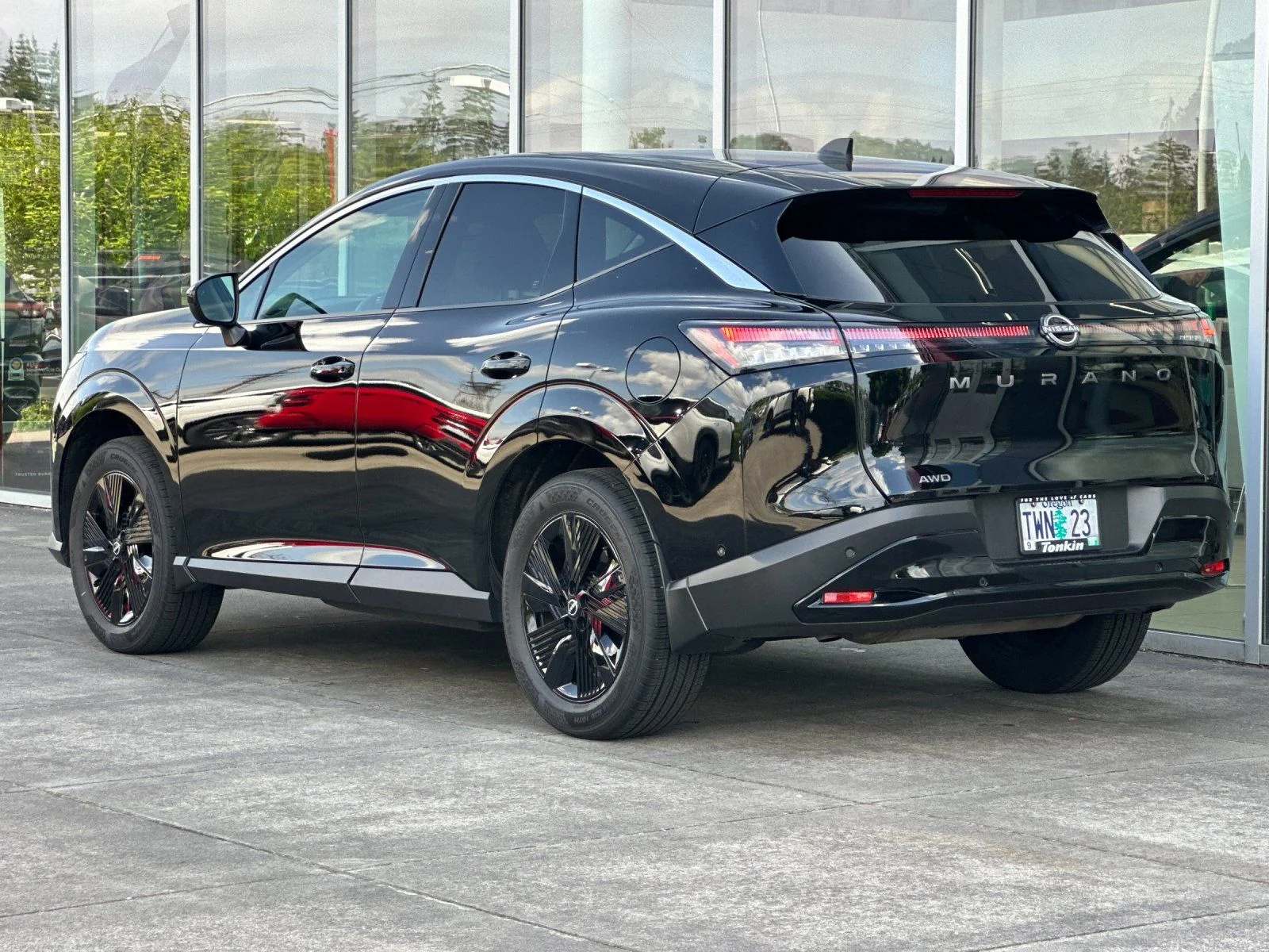 Used 2025 Super Black Nissan SV image 5
