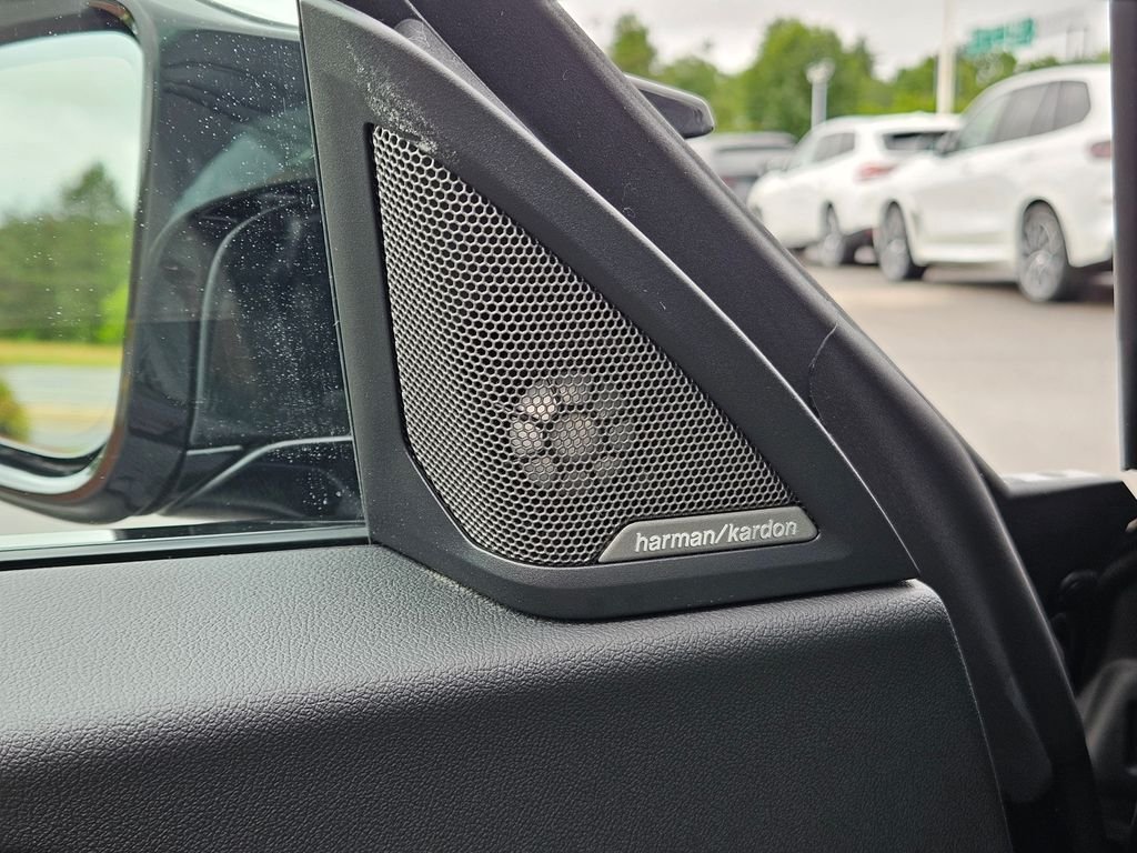 Used 2026 Black Sapphire Metallic BMW Base image 30