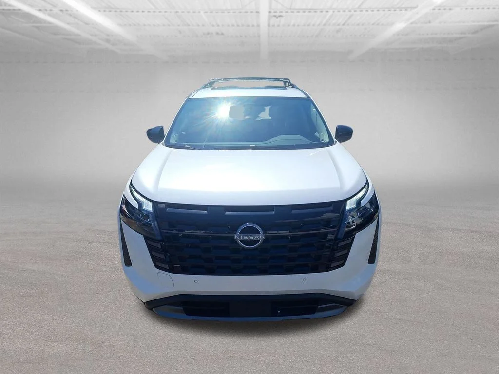 New 2026 White Nissan SL image 9