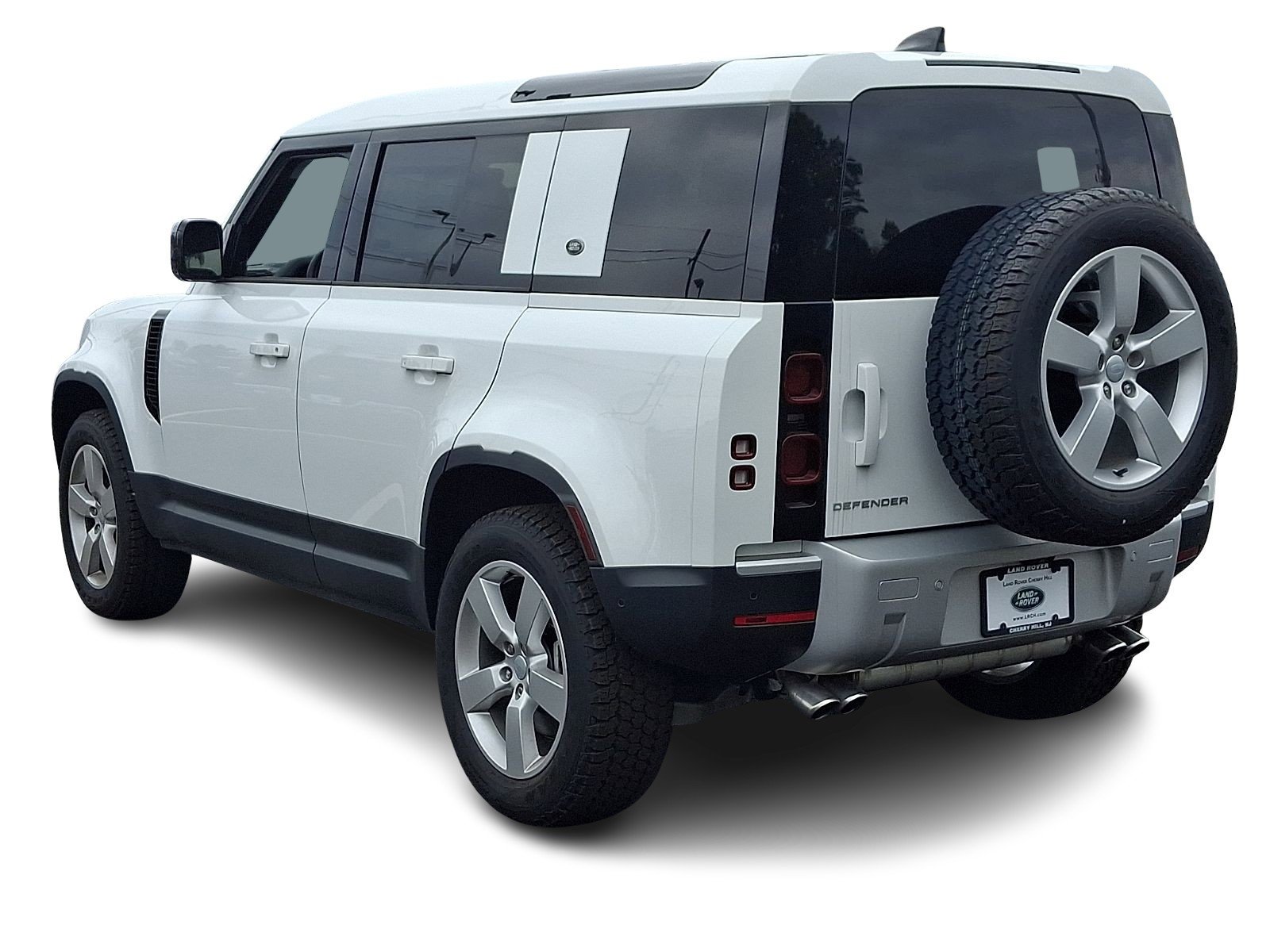 Used 2024 Fuji White - 1AA Land Rover SE image 7