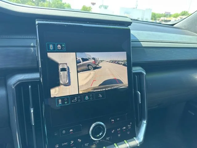 2025 GMC Acadia AT4 - Photo 19