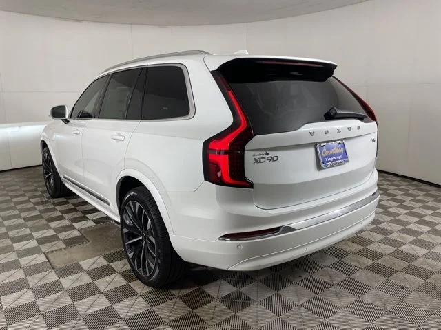 2025 Volvo XC90 Core - Photo 6