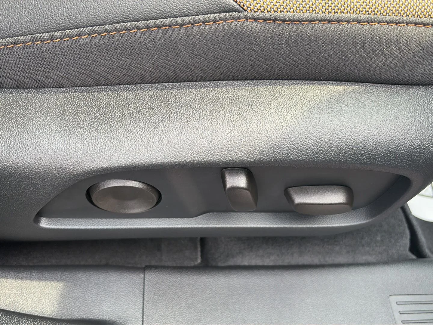 2027 Chevrolet Equinox ACTIV - Photo 23