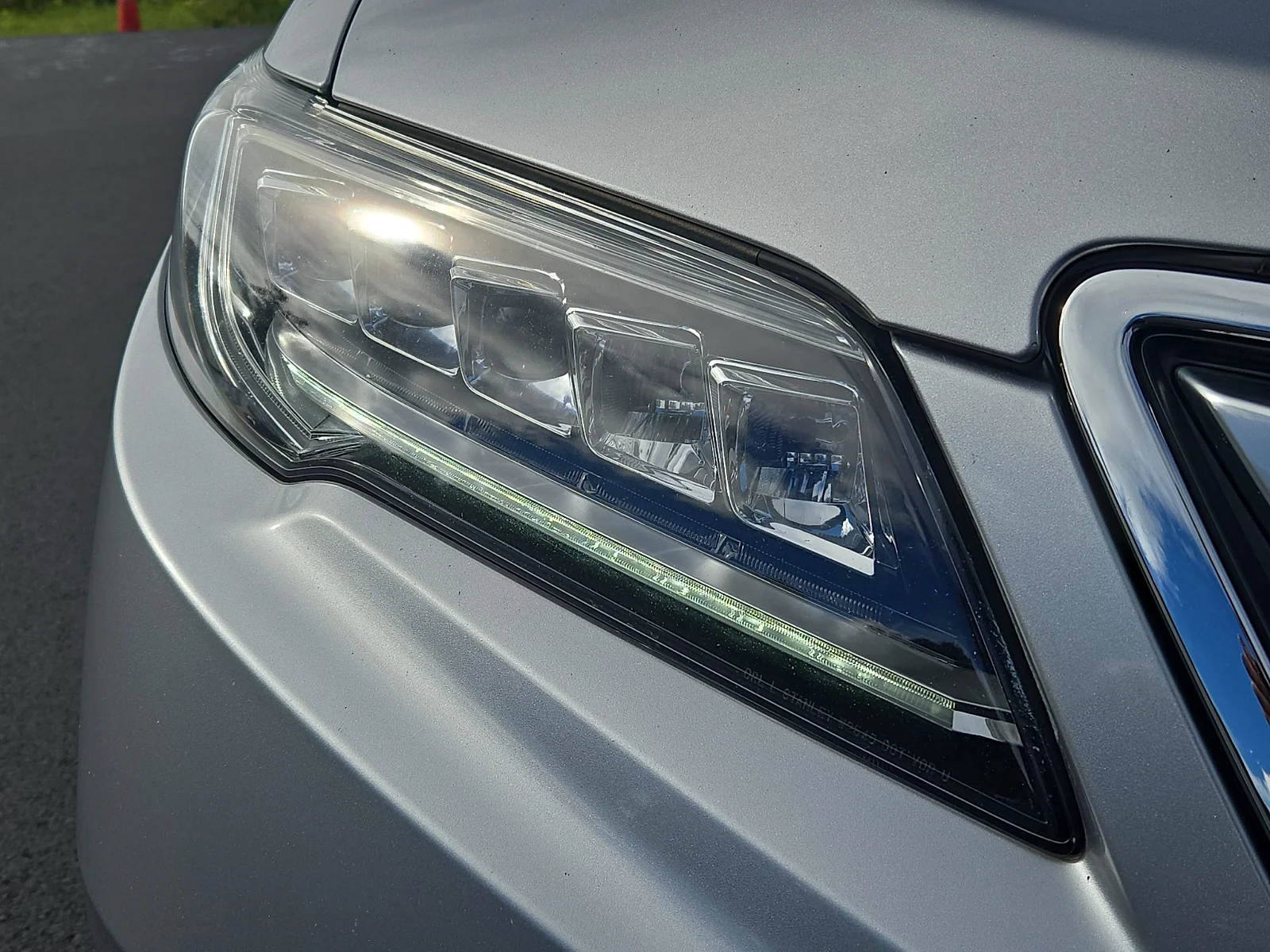 Used 2018 Lunar Silver Metallic - SI Acura  image 9