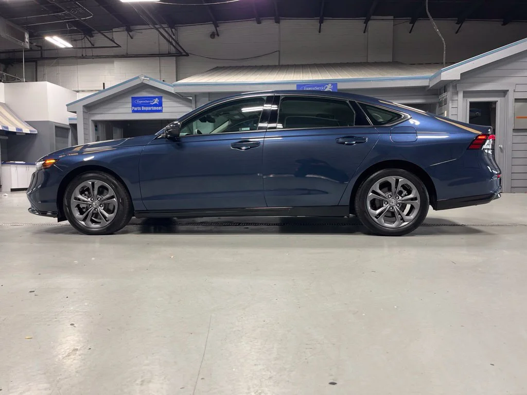2025 Honda Accord Hybrid EX-L - Photo 41