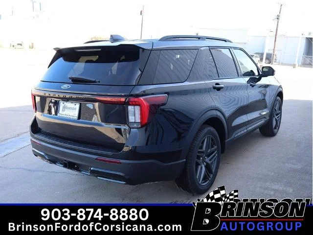New 2026 Agate Black Metallic Ford ST-Line image 25