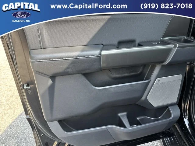Used 2023 Black Ford XLT image 16