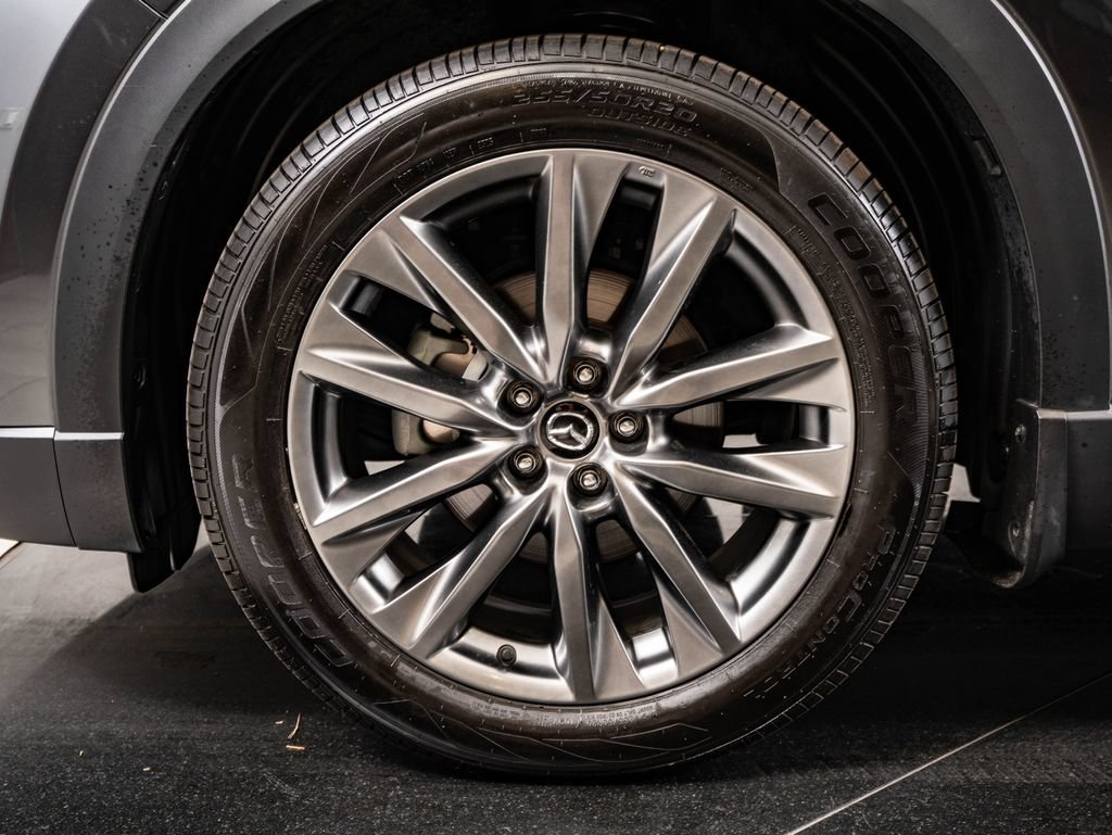 Used 2020 Machine Gray Metallic Mazda Signature image 13