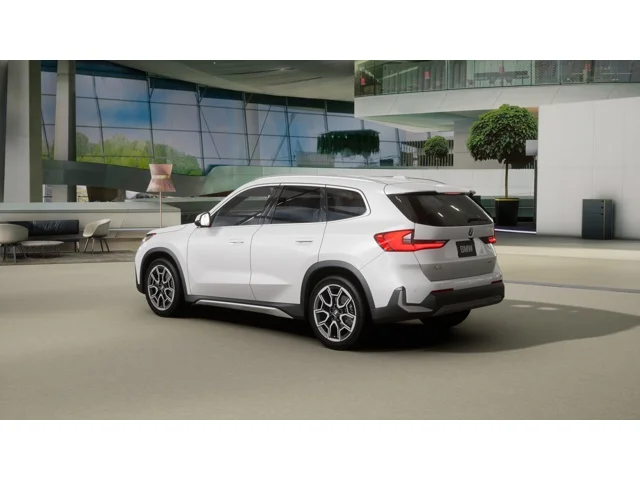 New 2027 White BMW xDrive28i image 2