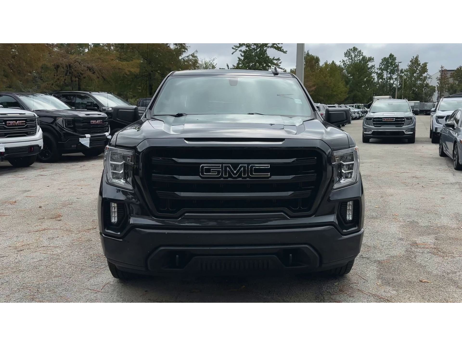 Certified Used 2020 CARBON BLACK METALLIC GMC Elevation image 3