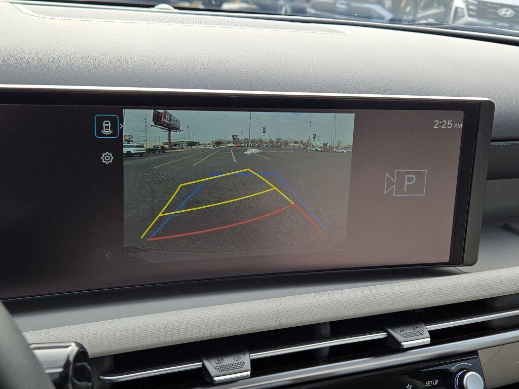 New 2025 Black Hyundai SEL Convenience AWD image 33