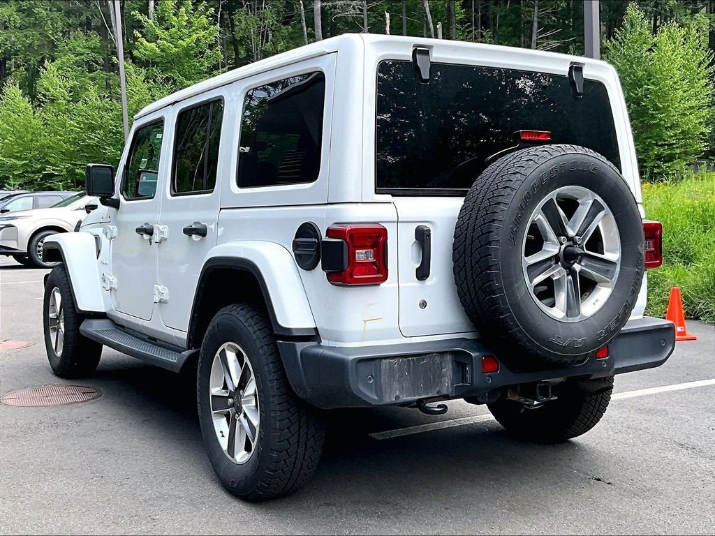 Used 2019 White Jeep Unlimited Sahara image 6
