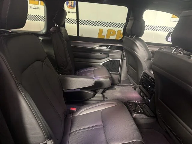 New 2026 High Gloss Black Exterior Paint Jeep Grand Wagoneer image 33