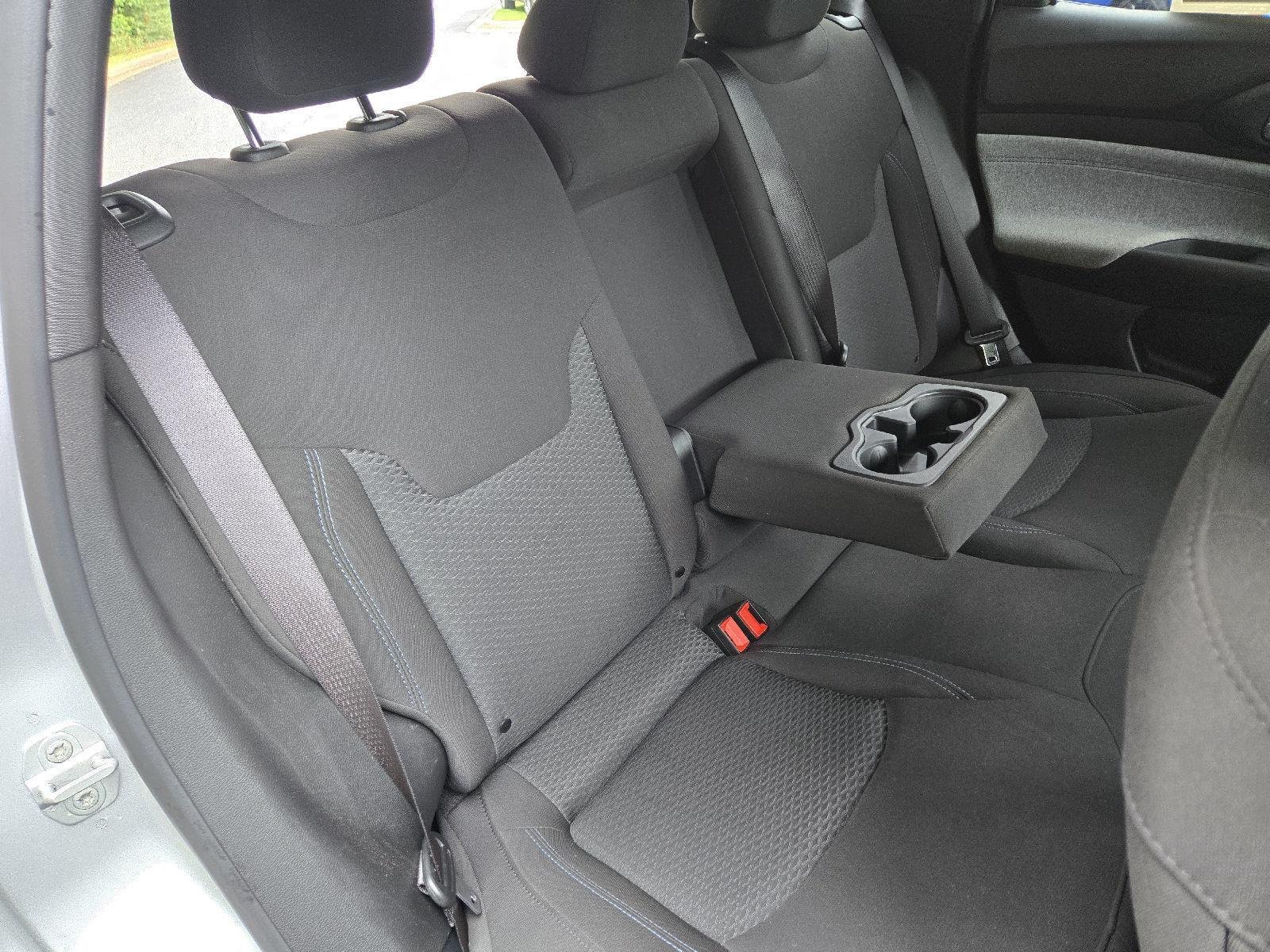 Used 2025 Silver Zynith Metallic Clearcoat Jeep Sport image 23