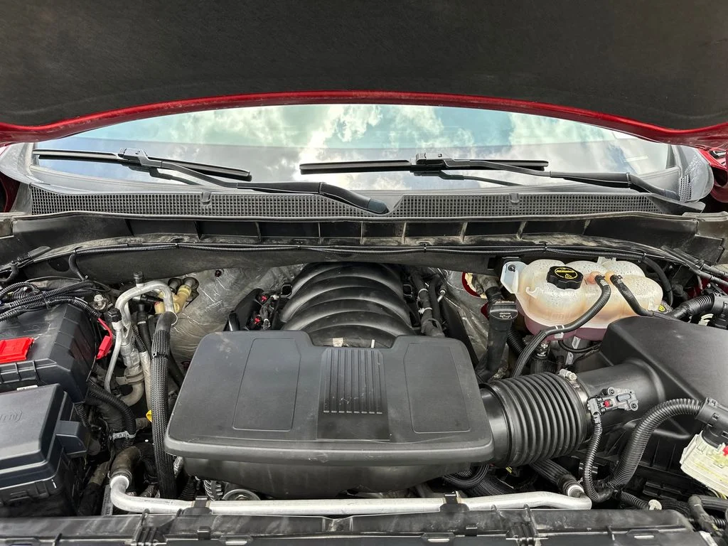 Used 2024 Red Chevrolet Z71 image 19