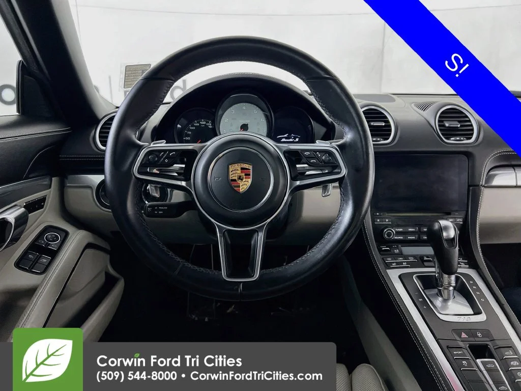 Used 2019  Porsche  image 24