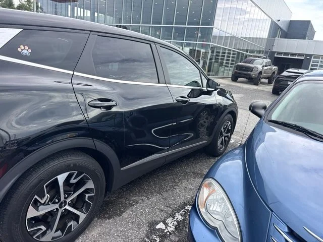 Used 2025 Black Kia EX image 1
