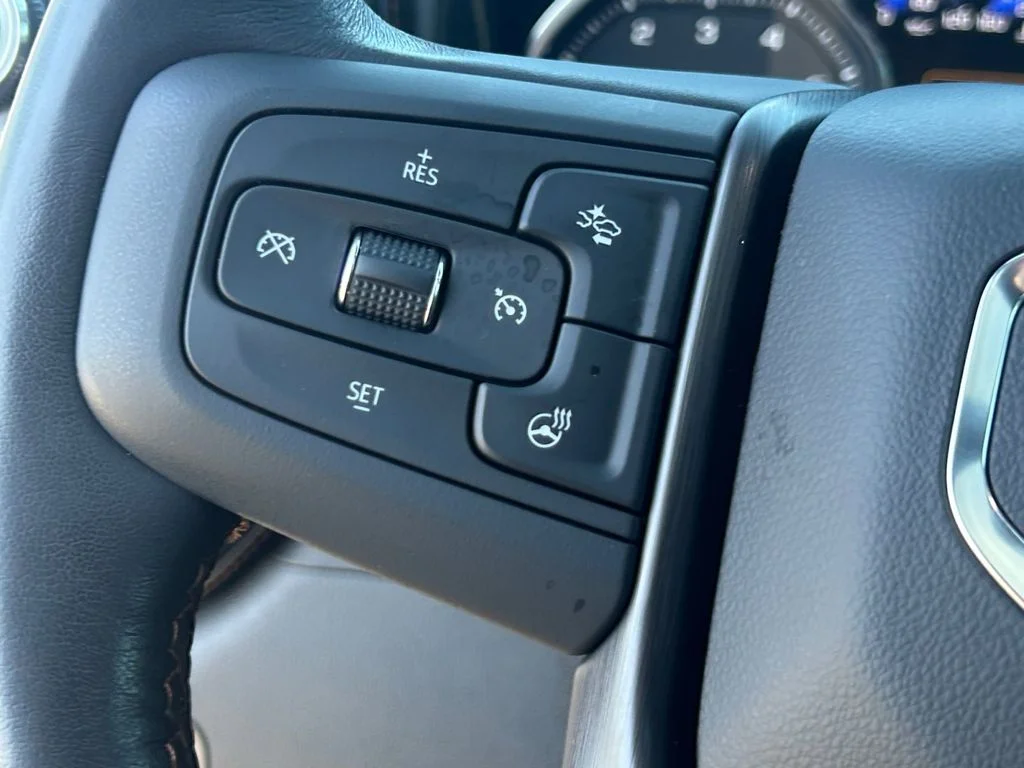 Used 2021 Gray GMC AT4 image 31