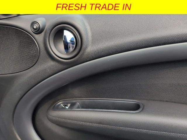 Used 2016 Blue MINI Base image 16