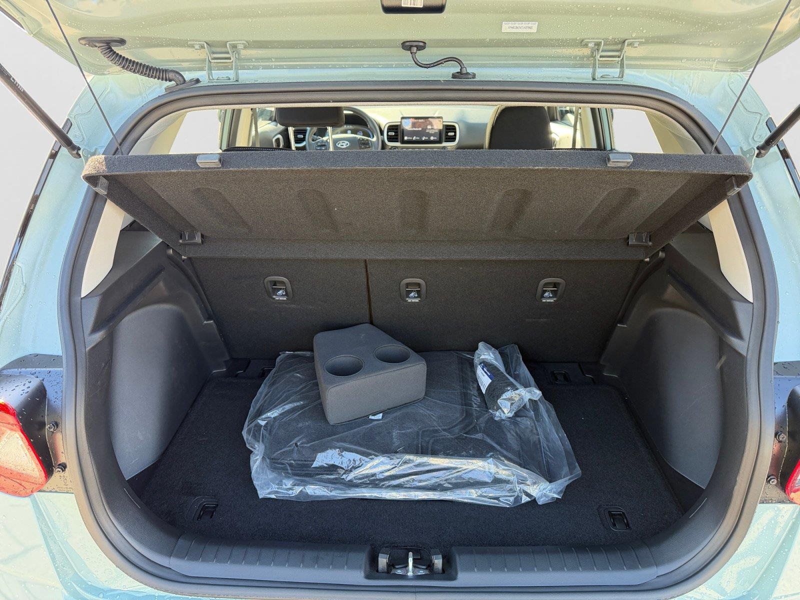 Used 2026 Mirage Green Hyundai SEL image 6