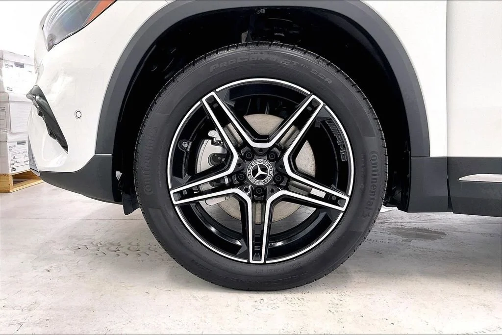 New 2026 Polar White Mercedes-Benz GLA 250 image 23