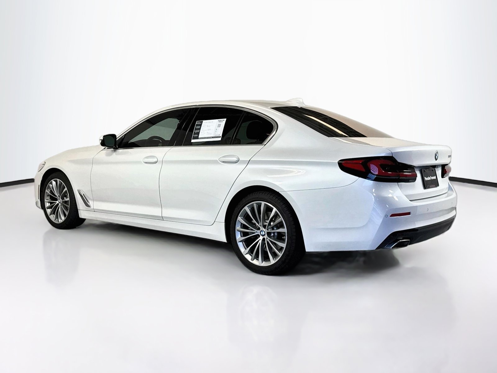Used 2023 Mineral White Metallic BMW 530i image 3