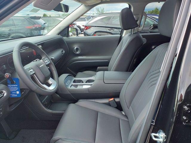 New 2026 Abyss Black Hyundai SEL Premium image 9