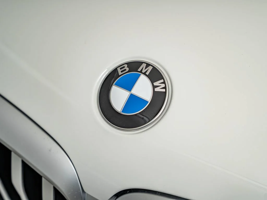 New 2026 Alpine White BMW xDrive40i image 12