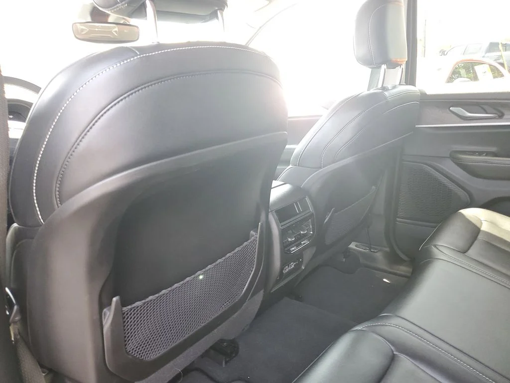 Used 2023 Gray Jeep Limited image 14